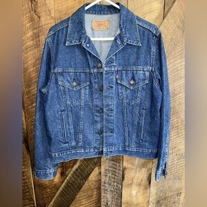 Vintage 70s Levi’s Denim Jacket Size 42R (large)  70506-0214 cotton classic fit